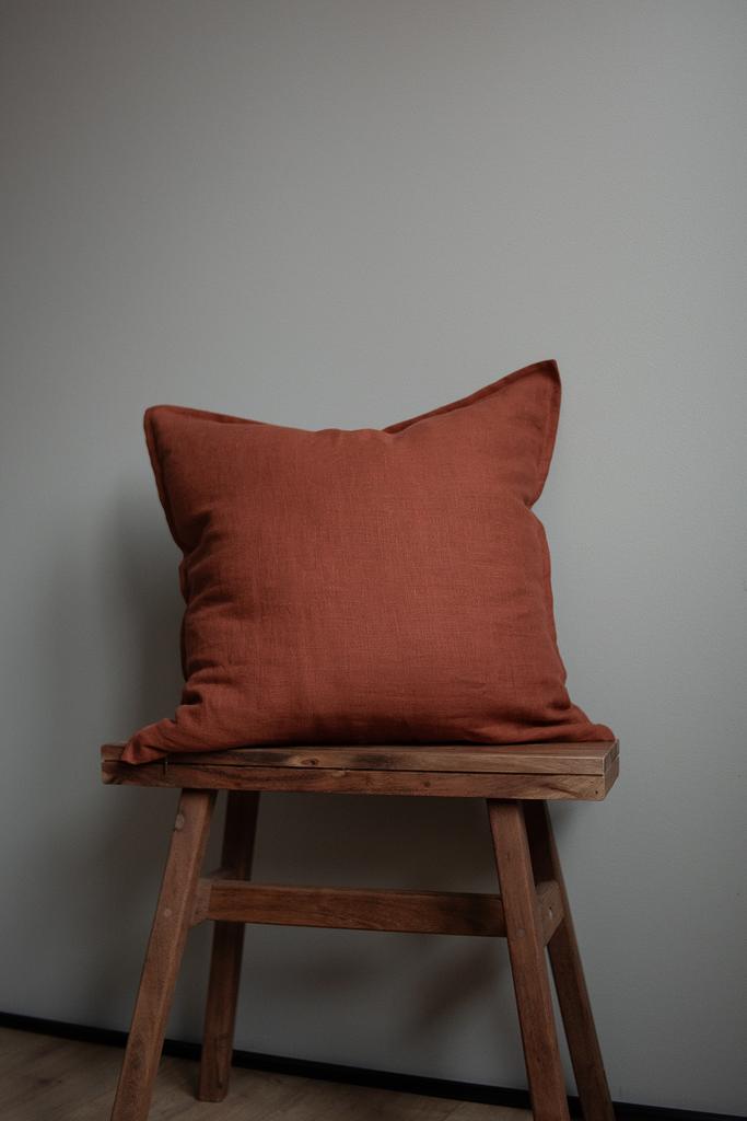 Чехол из стираного льна