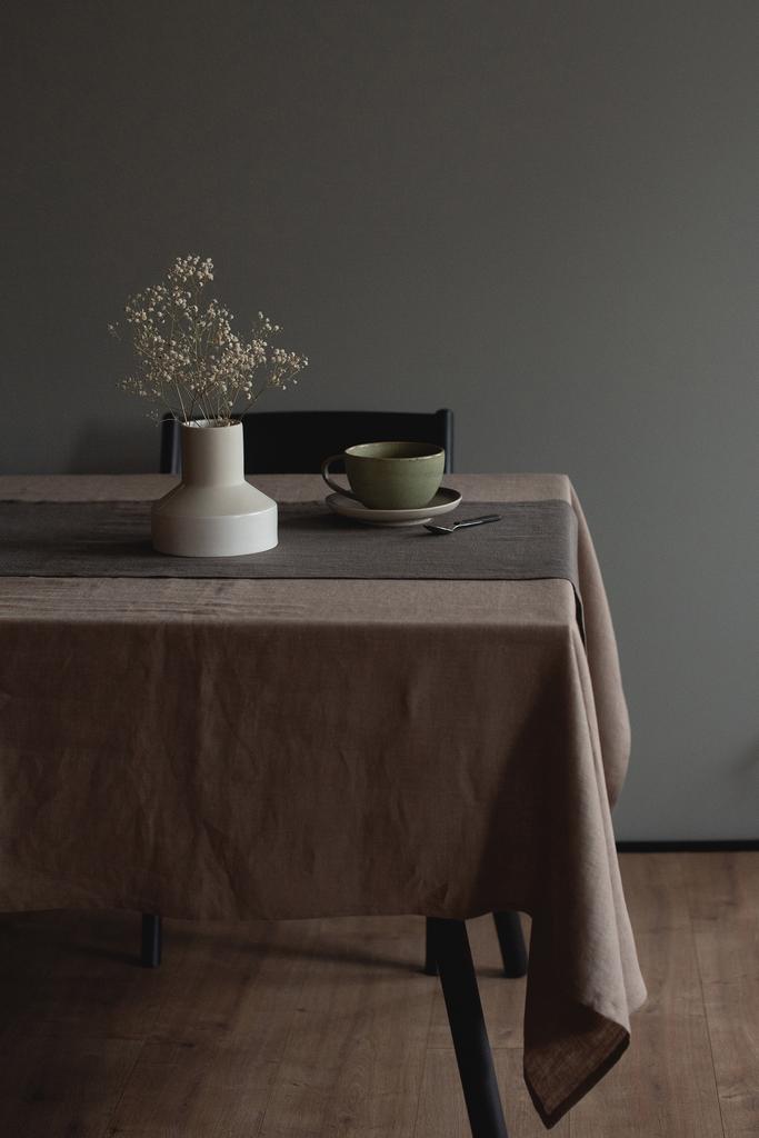 Скатерть из стираного льна