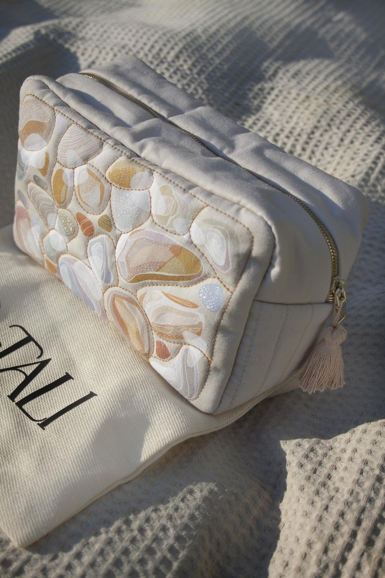 Косметичка КАМЕШКИ