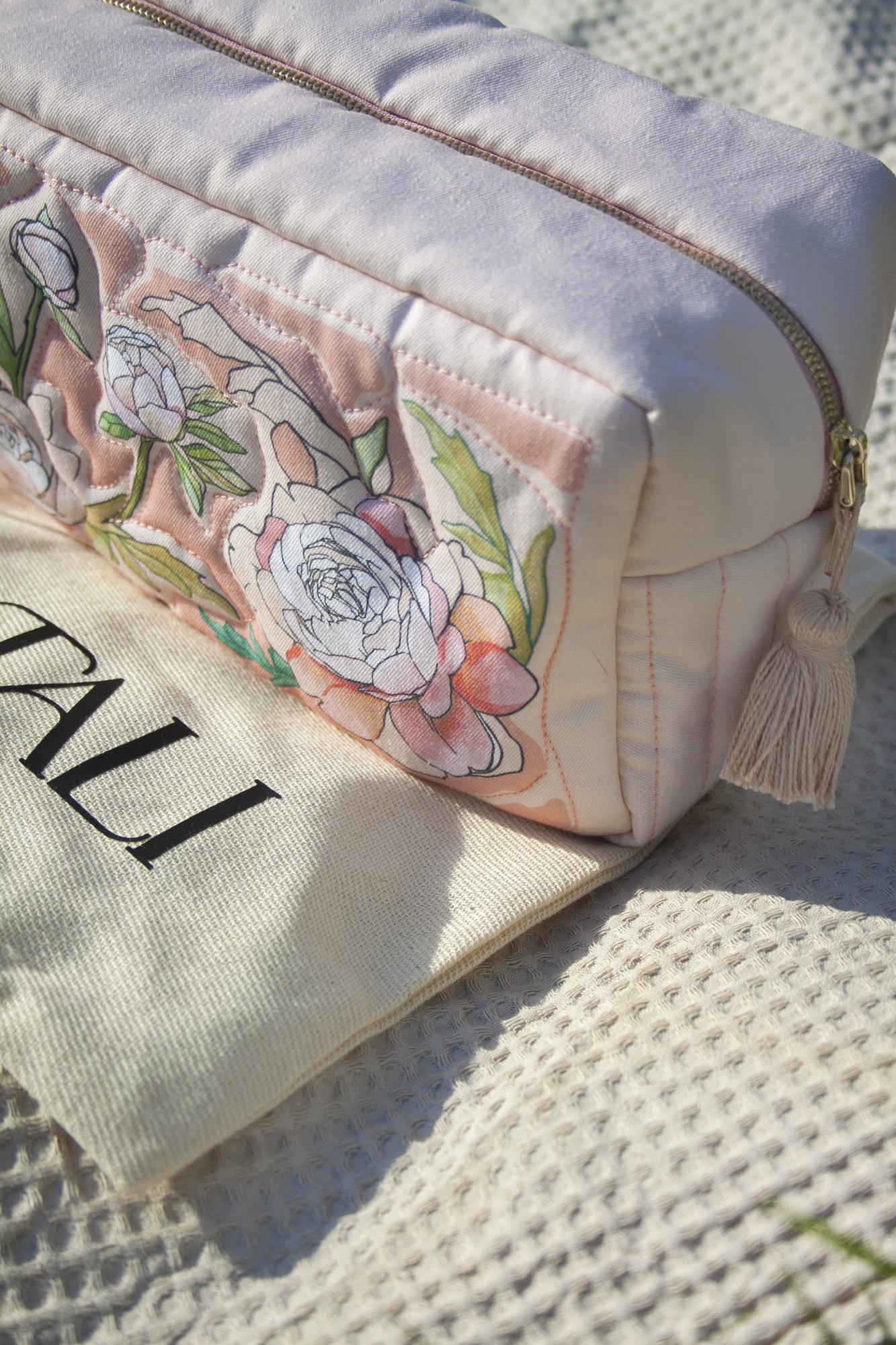 Косметичка ПИОНЫ