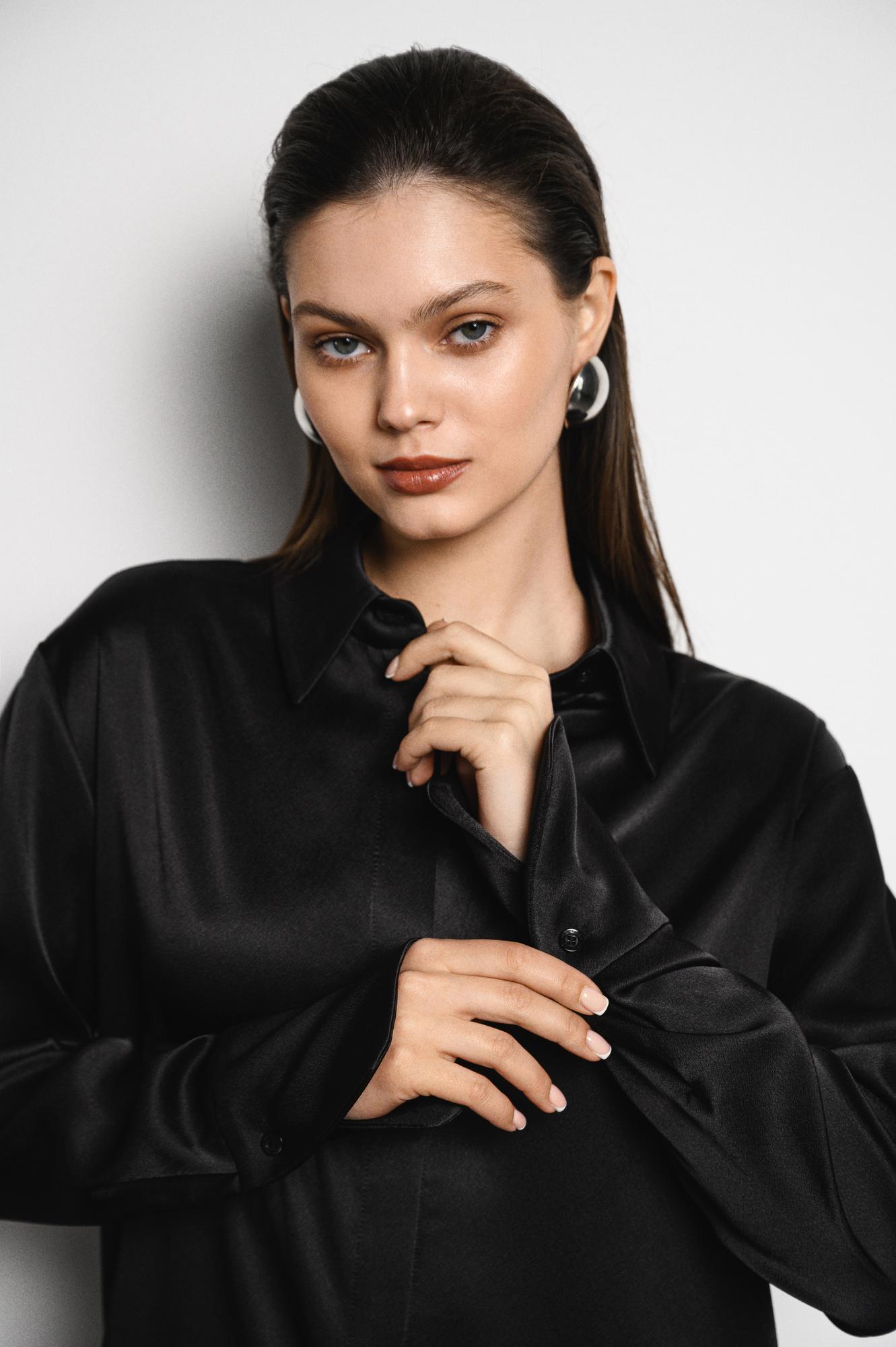 Атласная рубашка