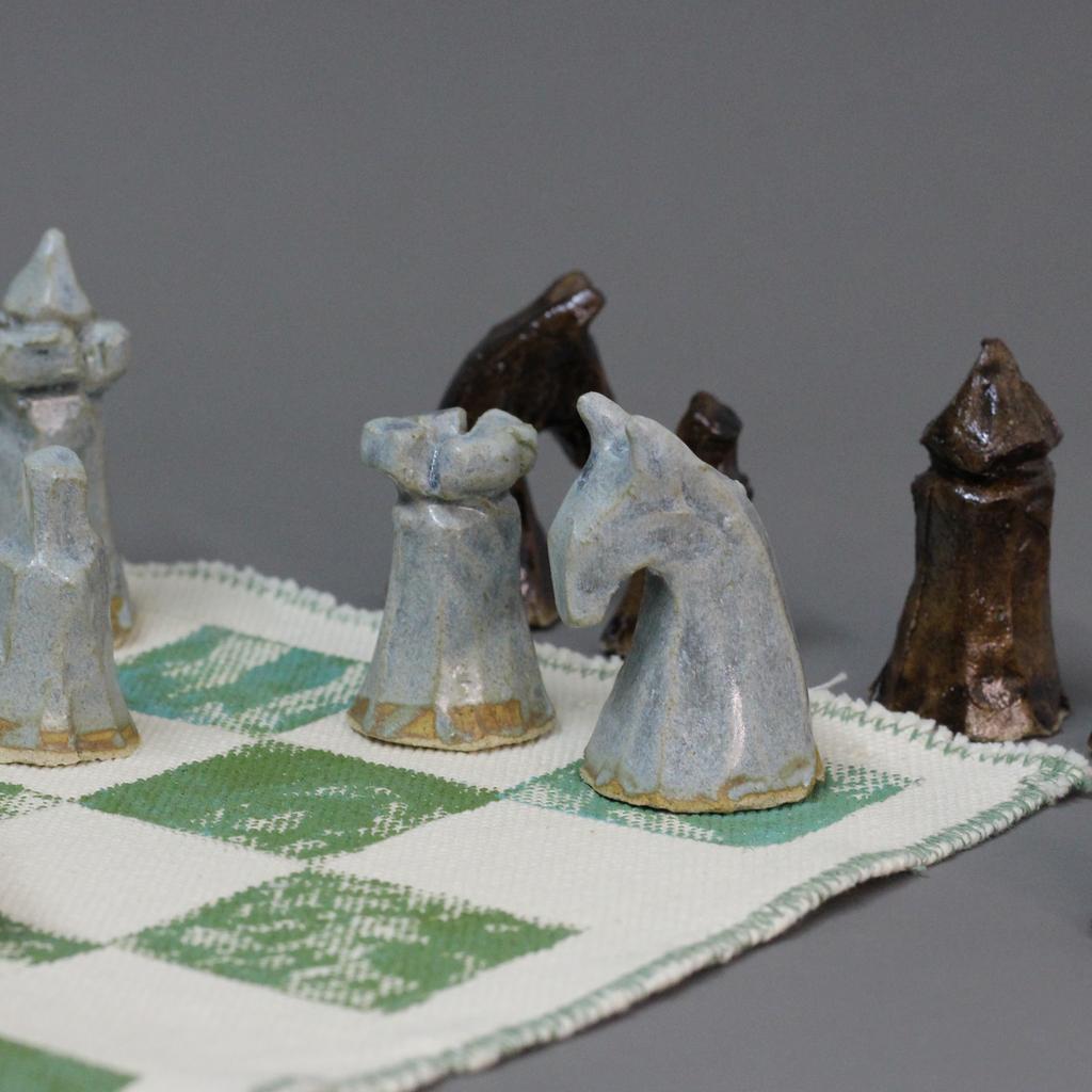 Шахматы  "Дерзкая классика"