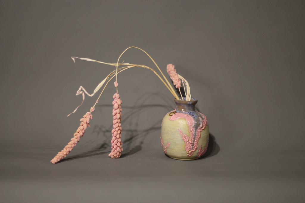 Ваза "В ожидании весны"