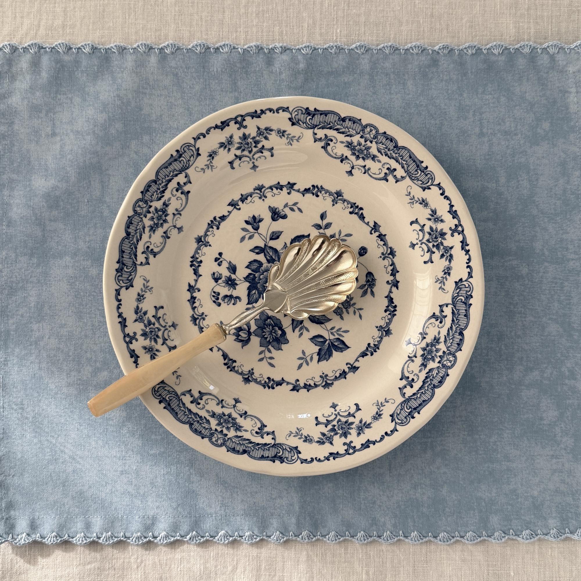 Плейсмат с ручной обвязкой "Ракушки", принт "Замша"