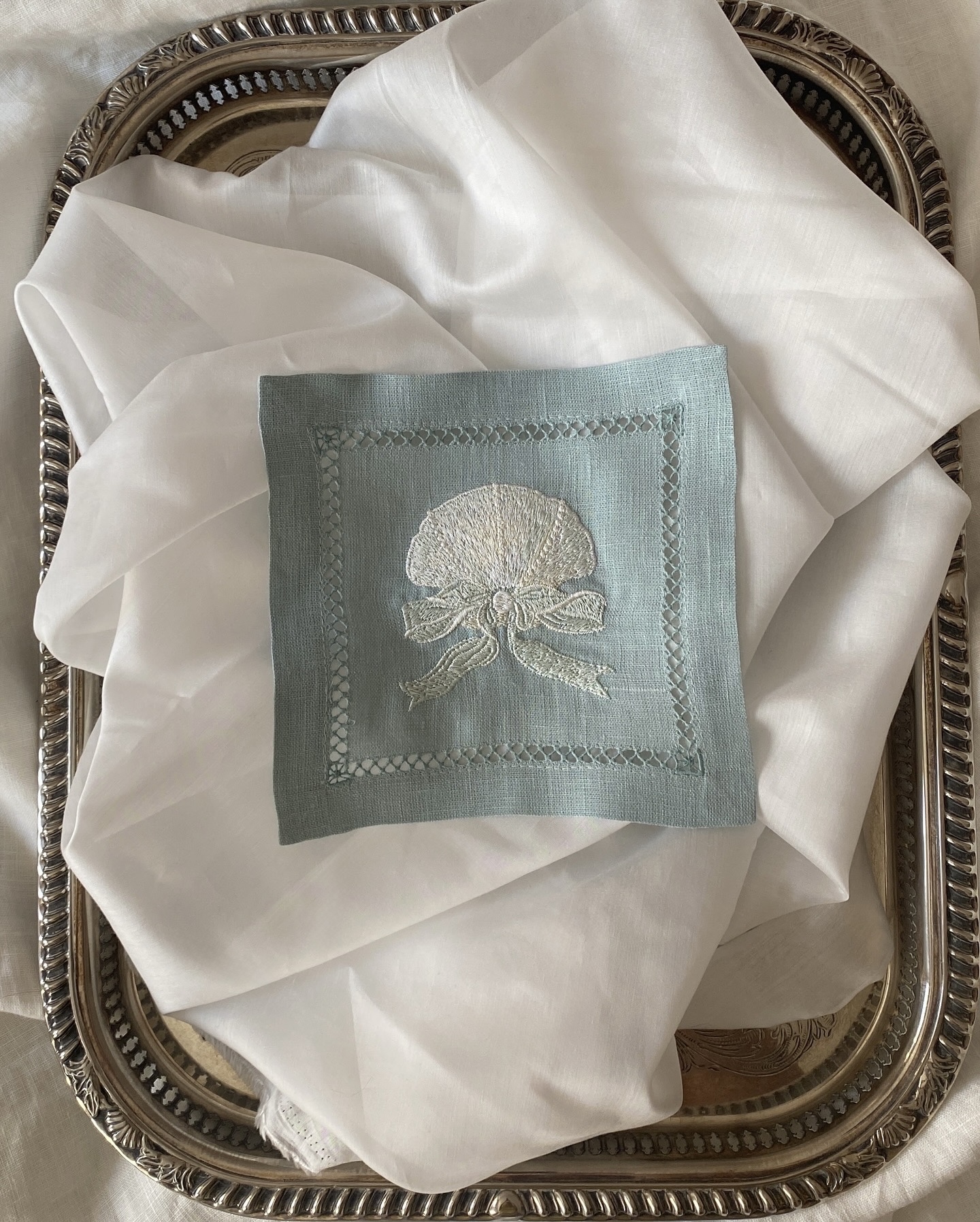 Костер с ракушкой, мятный