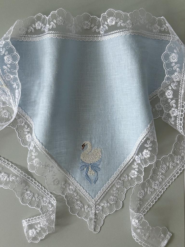 Косынка с лебедем