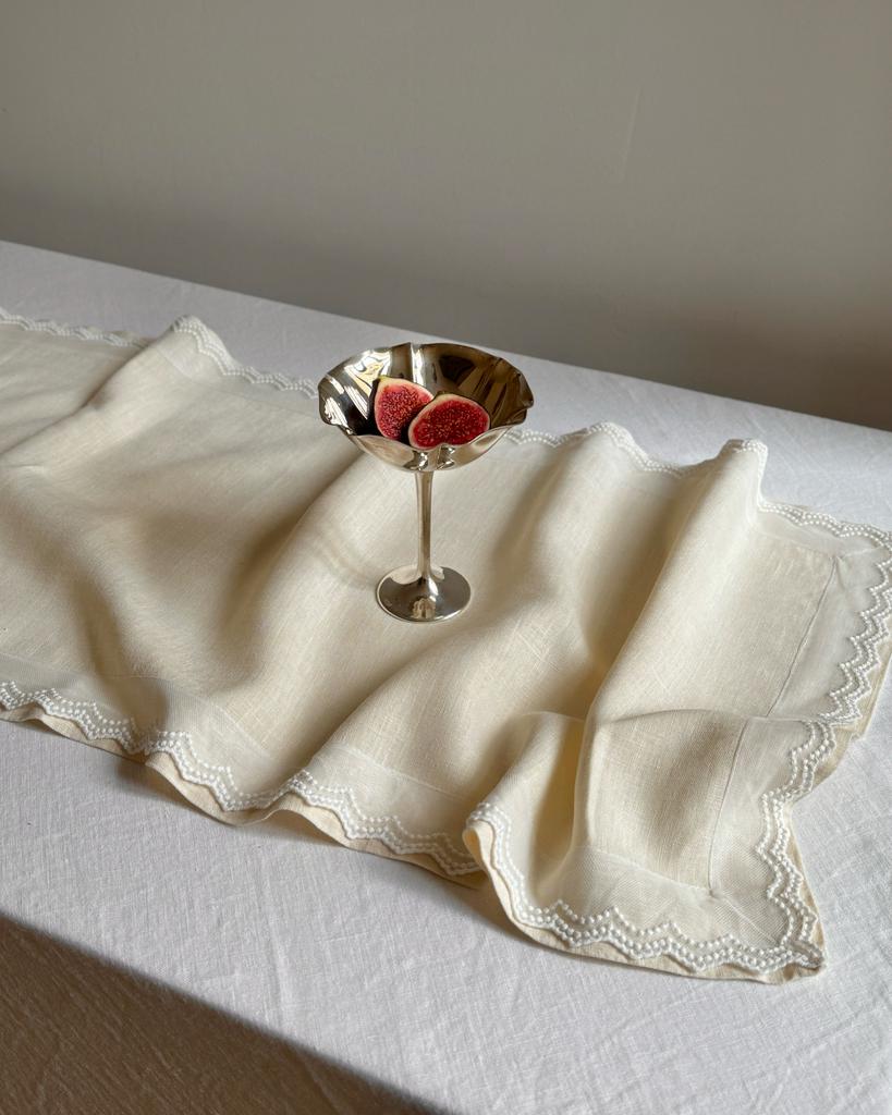 Раннер "Айвори" с тесьмой