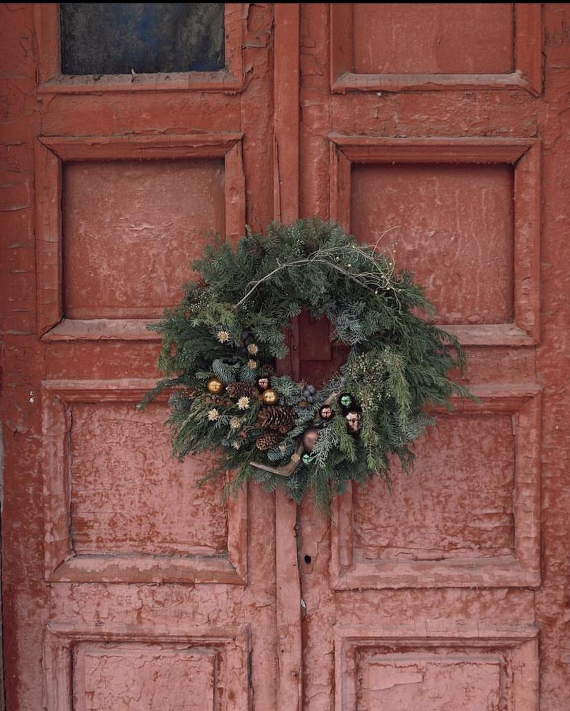 Новогодний венок на дверь