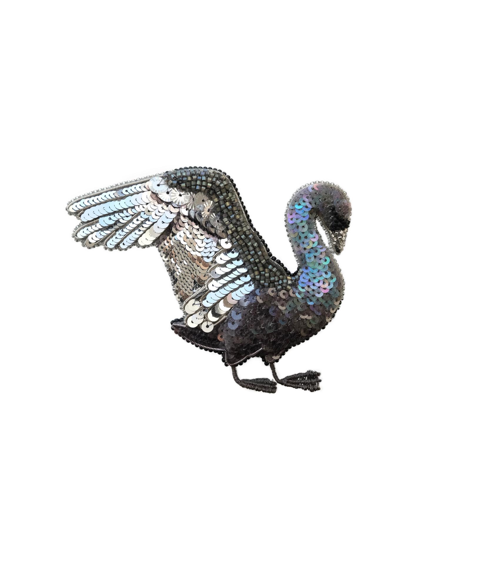 брошь "Серебристый лебедь"