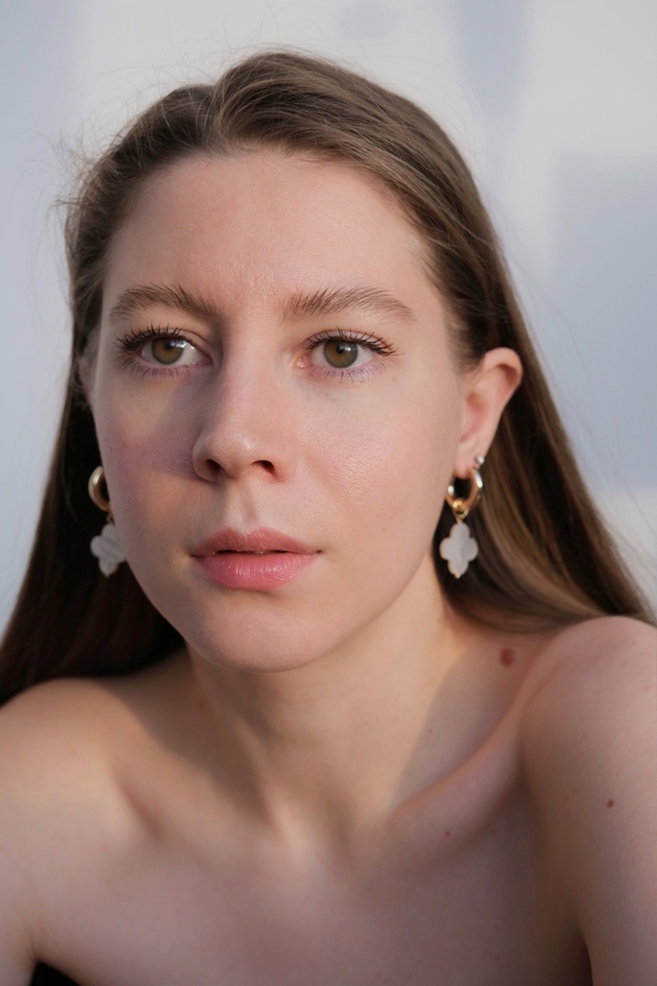 подвеска - клевер из белого перламутра