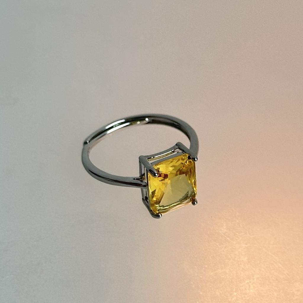 Кольцо с цитрином