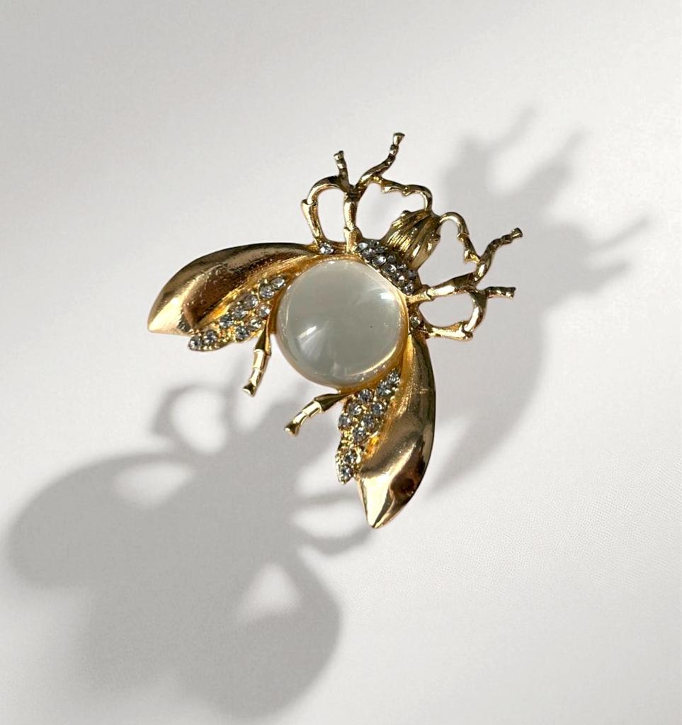 Брошь "Майский жук"