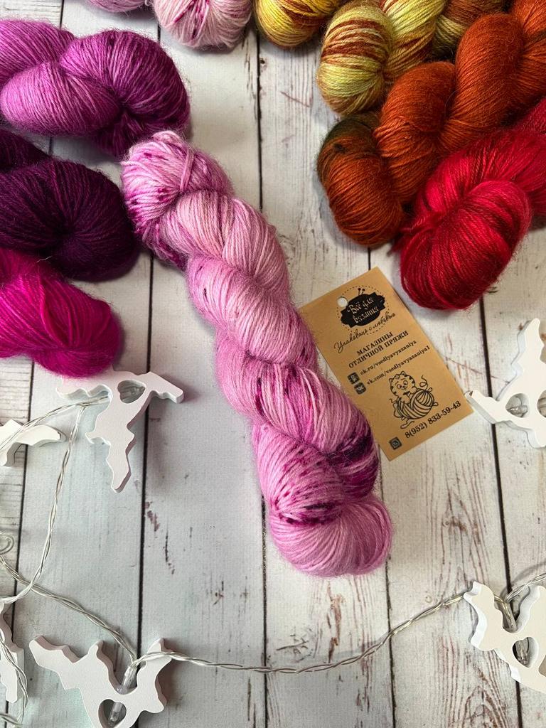 Пряжа носочная ручного окрашивания. Цвет 7