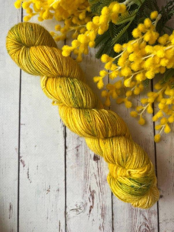 Пряжа носочная ручного окрашивания. Мимоза Цвет 6