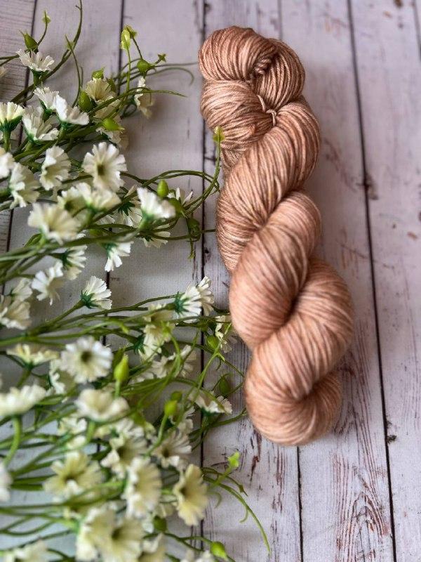 Пряжа носочная ручного окрашивания. Серия Осень 24. Цвет Овсянка