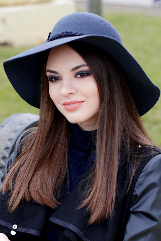 Широкополая шляпа Classic темно-серого цвета от Ланы Анисимовой