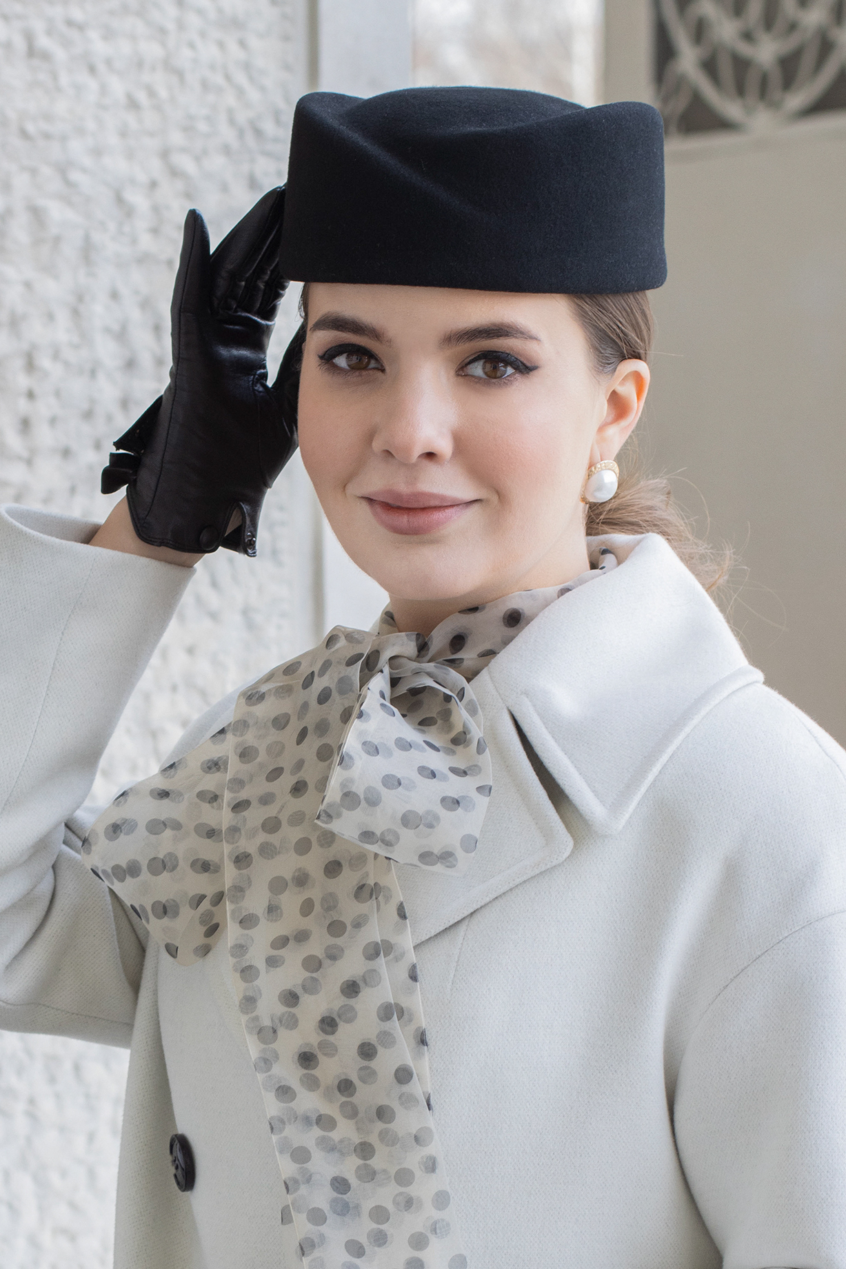 Шляпка-пилотка Elegance. Цвет черный