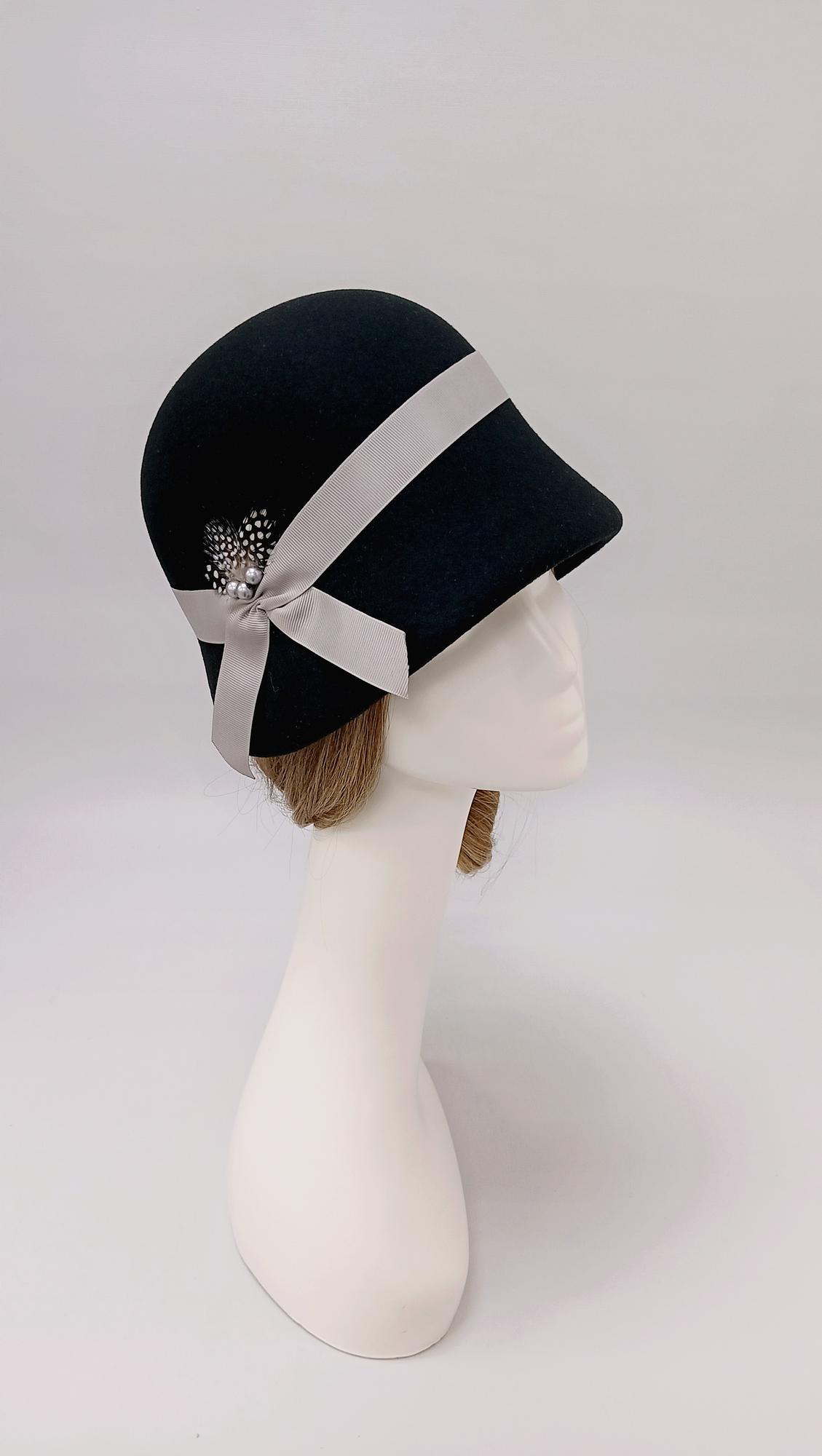 Шляпка клош с утеплением