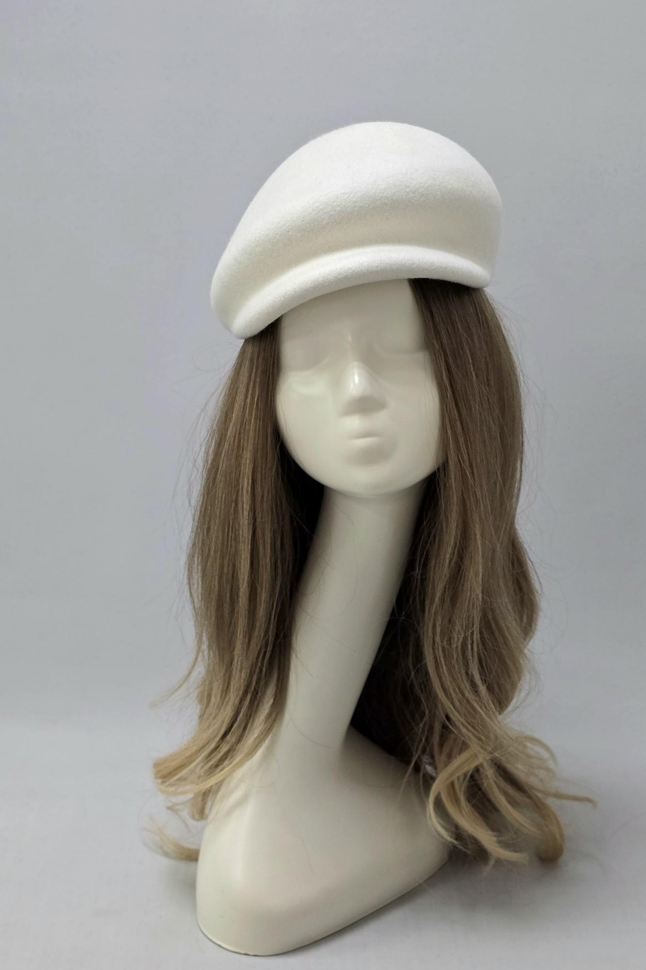 Кепка хулиганка. Цвет белый