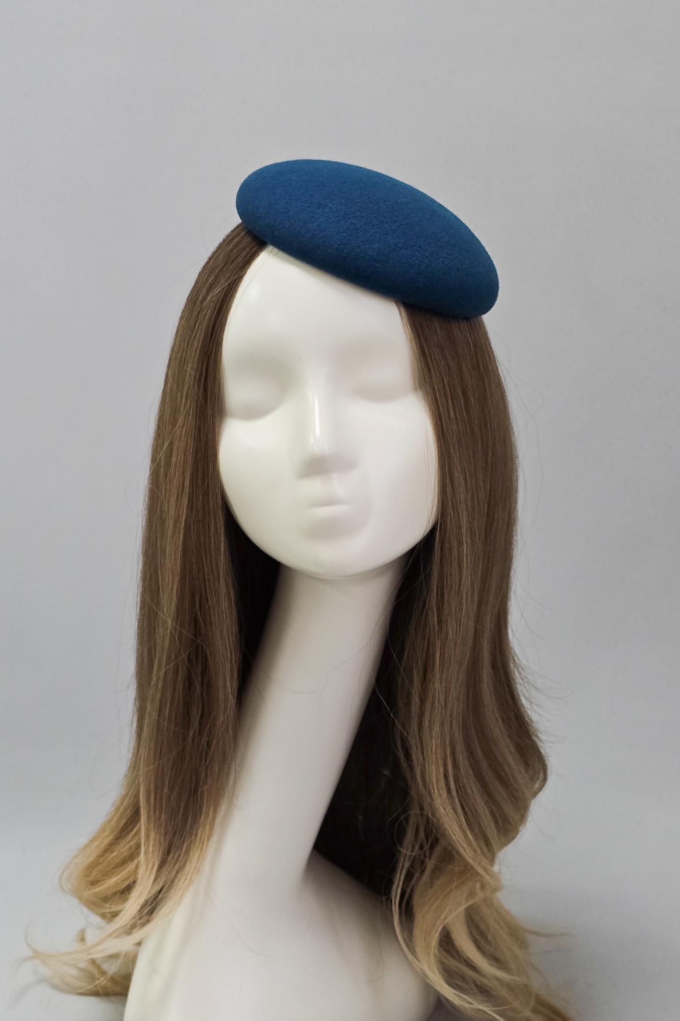 Шляпка-таблетка. Цвет морская волна