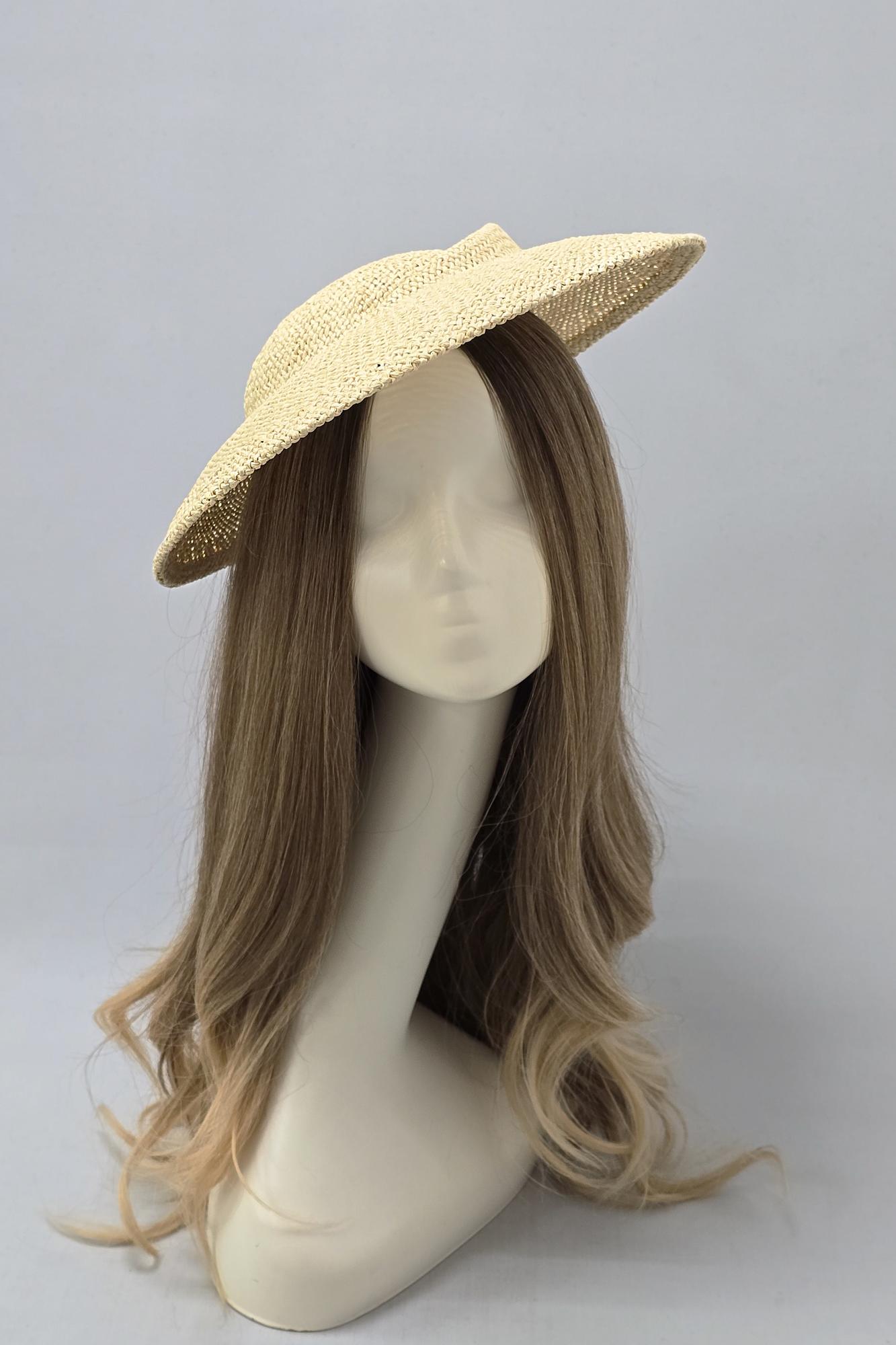 Авторская шляпа "Асьет". Цвет бежевый