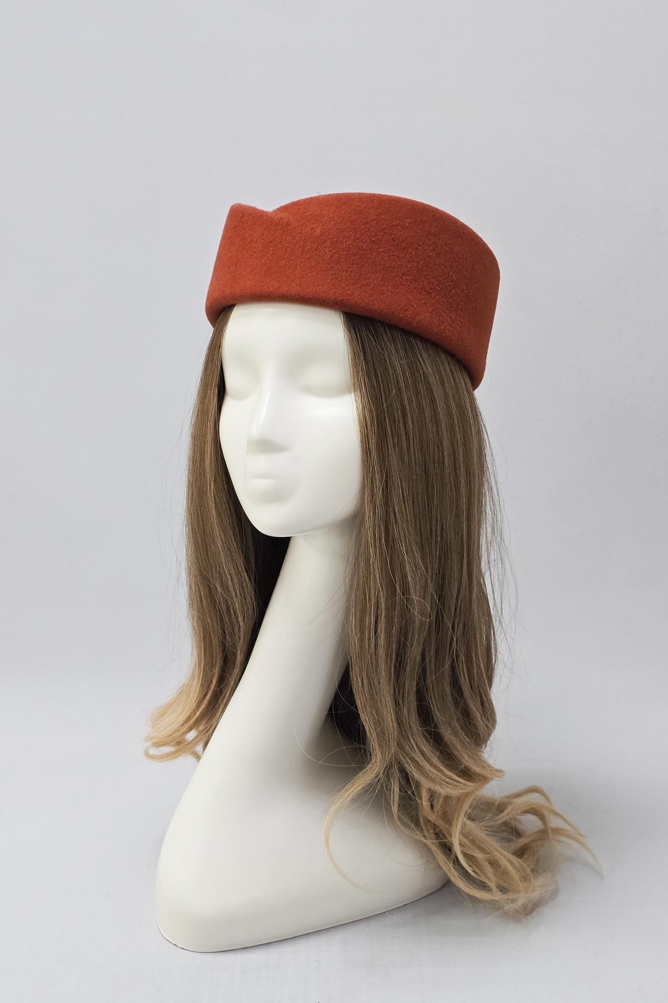 Шляпка-пилотка Elegance. Цвет терракотовый