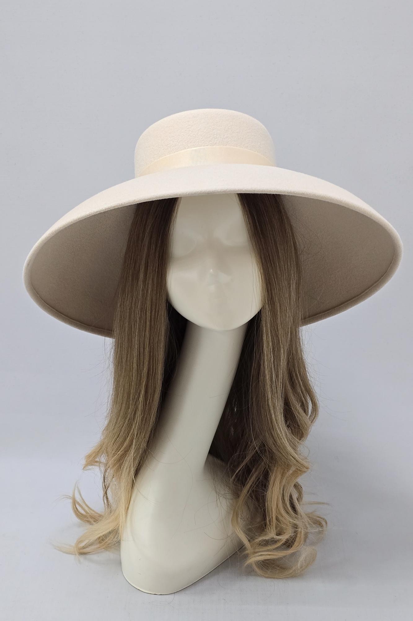 Широкополая шляпа "Незнакомка". Цвет кремовый