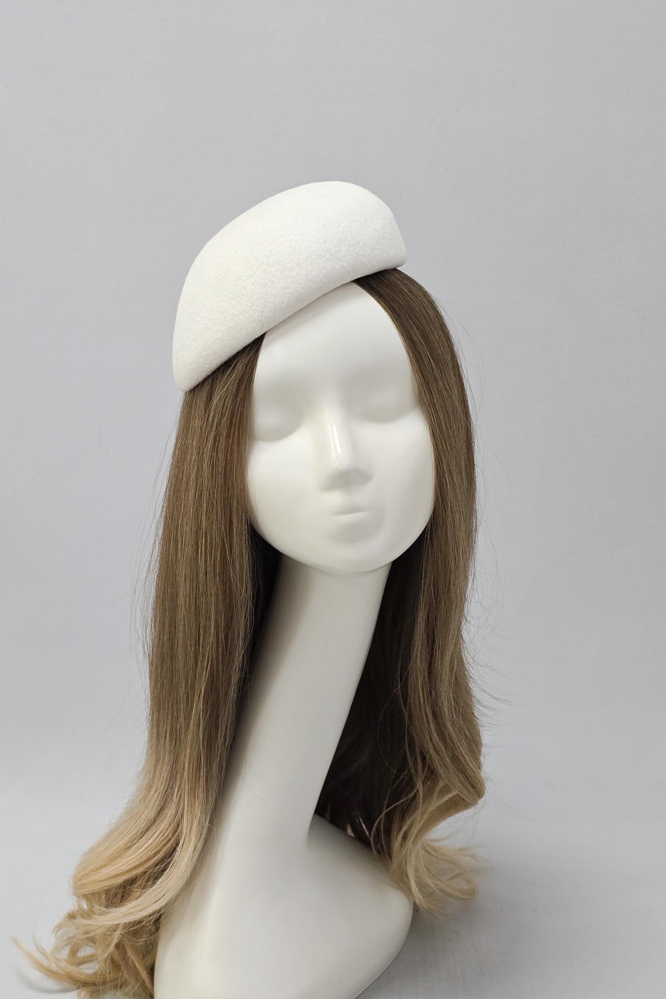 Мини-беретик молочный