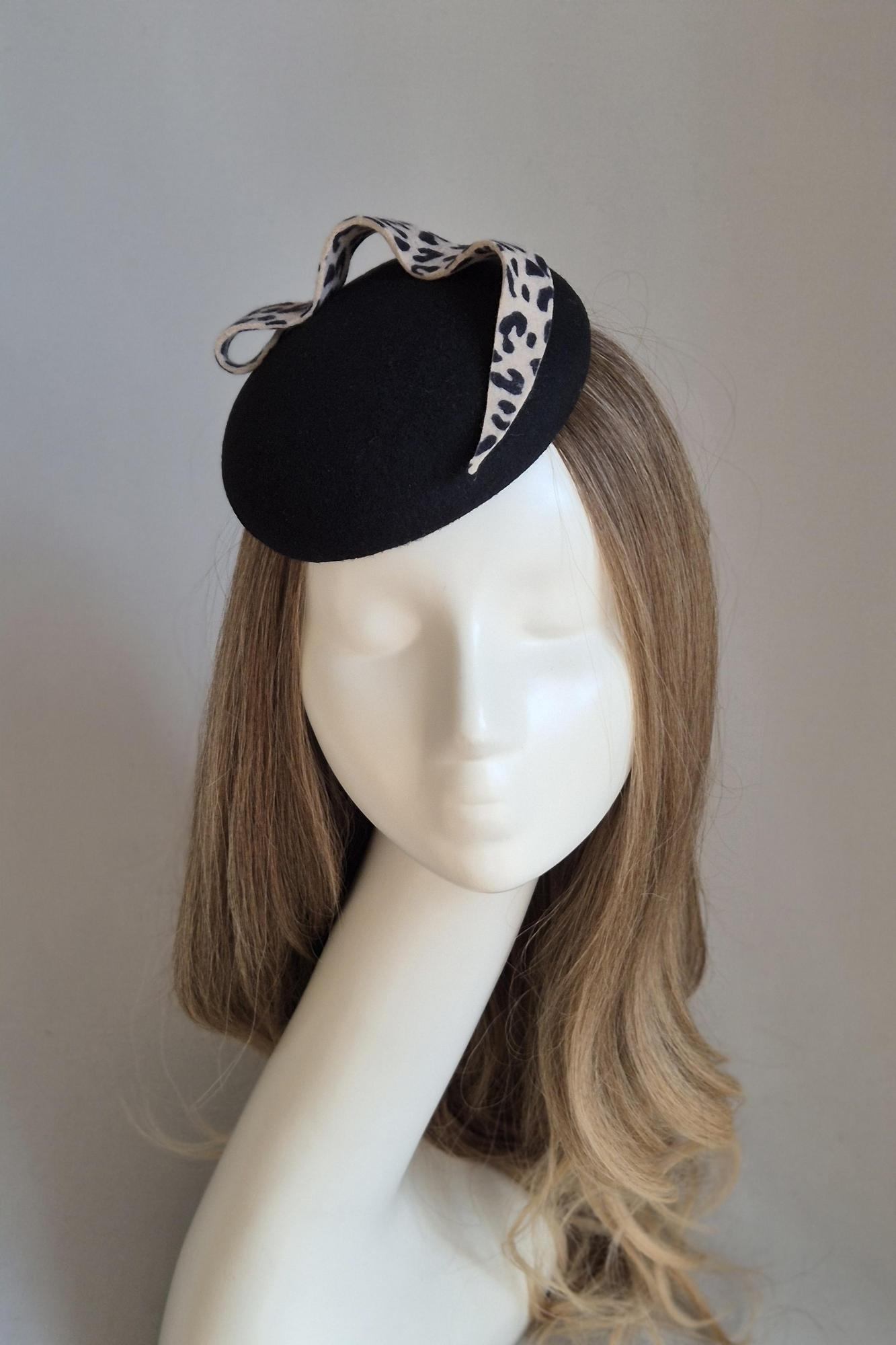 Шляпка-таблетка "Волна". Цвет лео