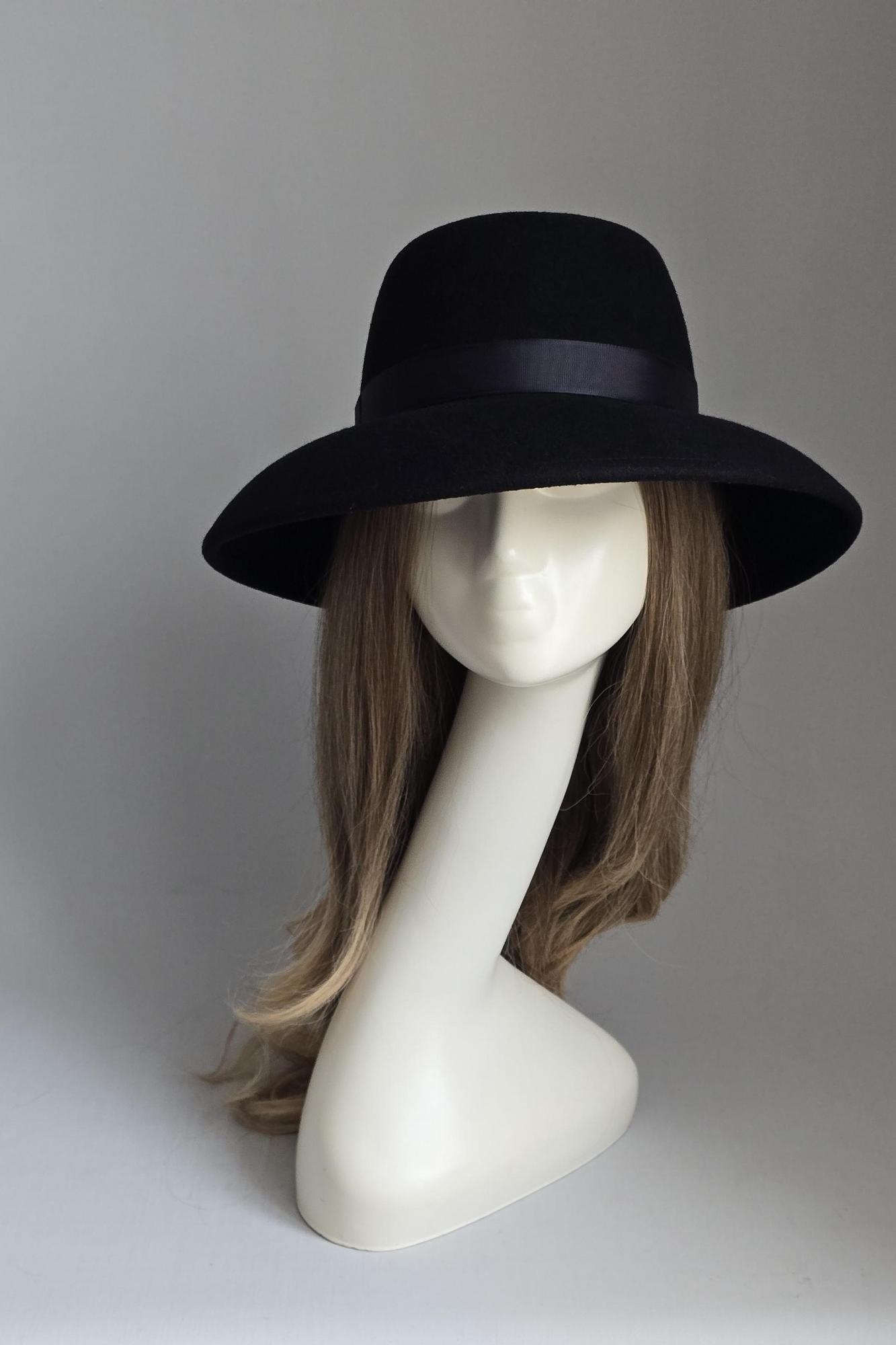 Шляпа Милана. Цвет черный. Поля 35 см