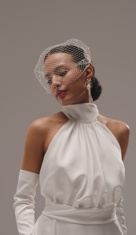 Вуалетка изящная с бусинами