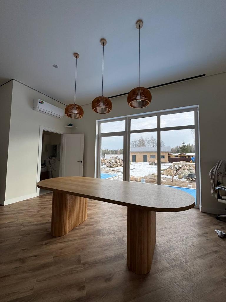 Стол Ладога