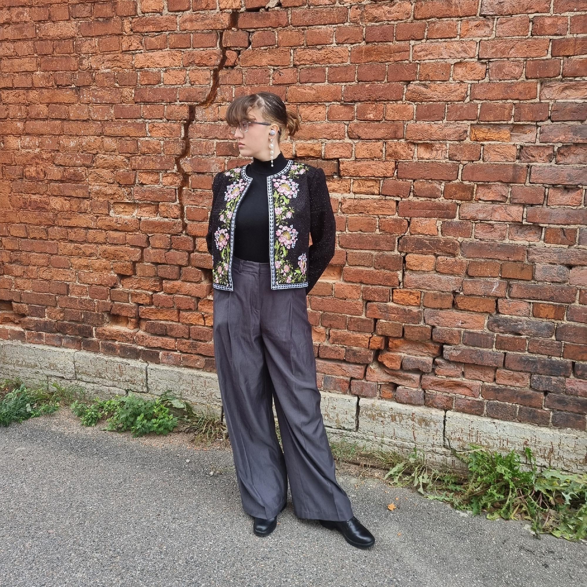 Жакет из твида с вышивкой "Райский Сад", в черном