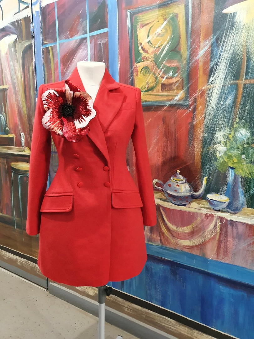 Брошь на платье/жакет - Красный Мак