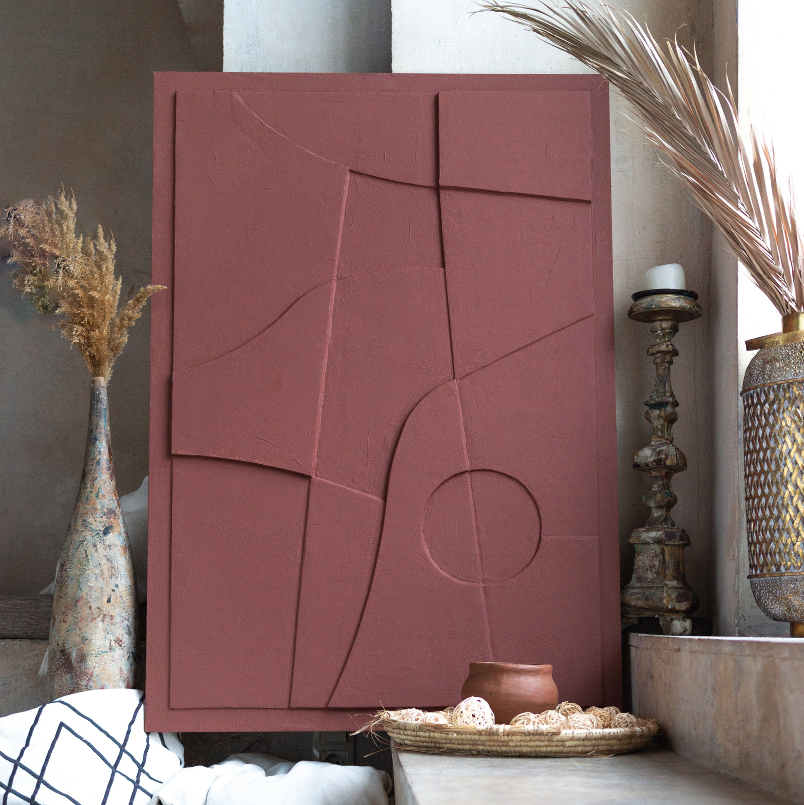 Арт объект, цвет красный