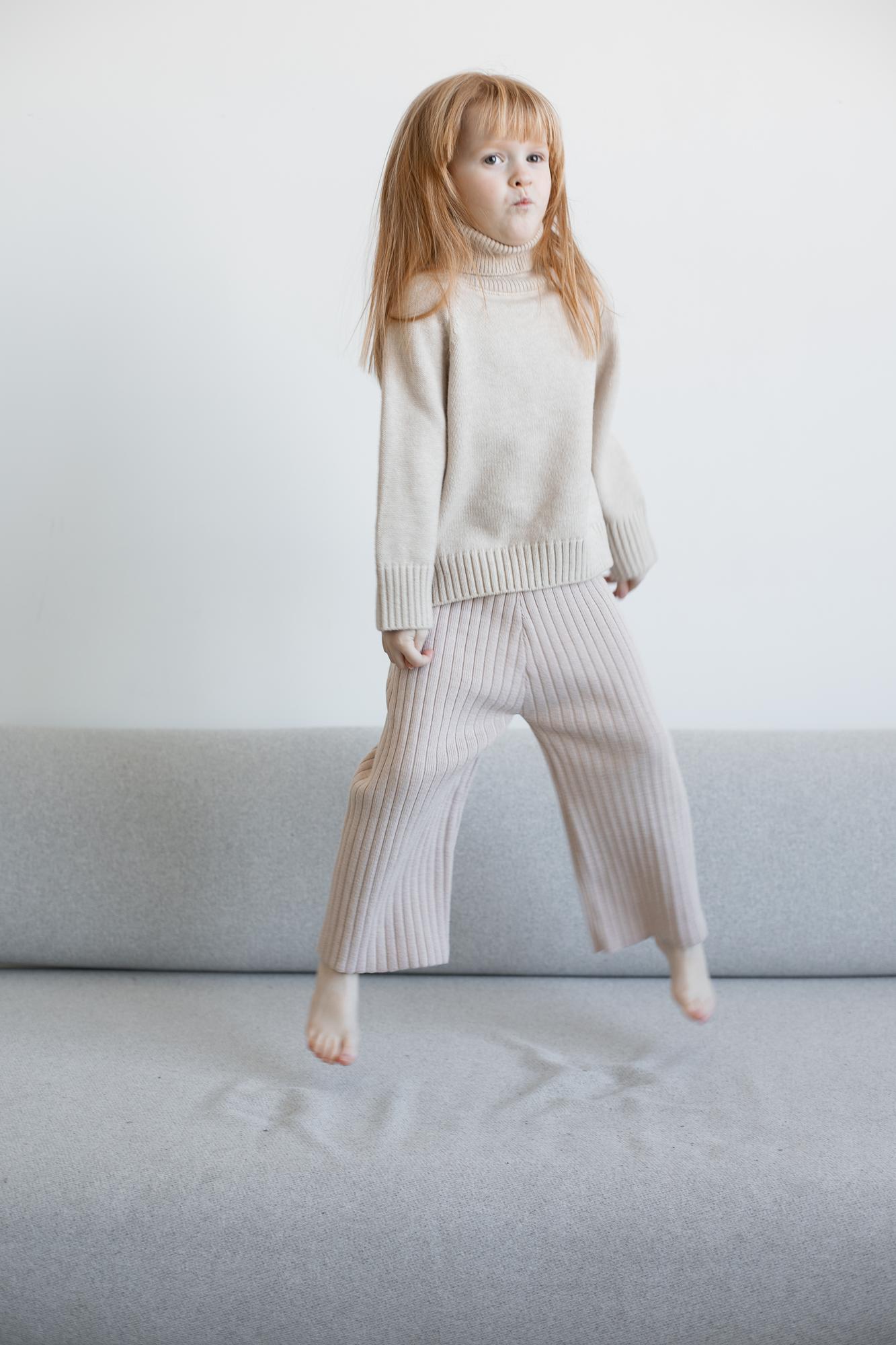 Брюки вязаные