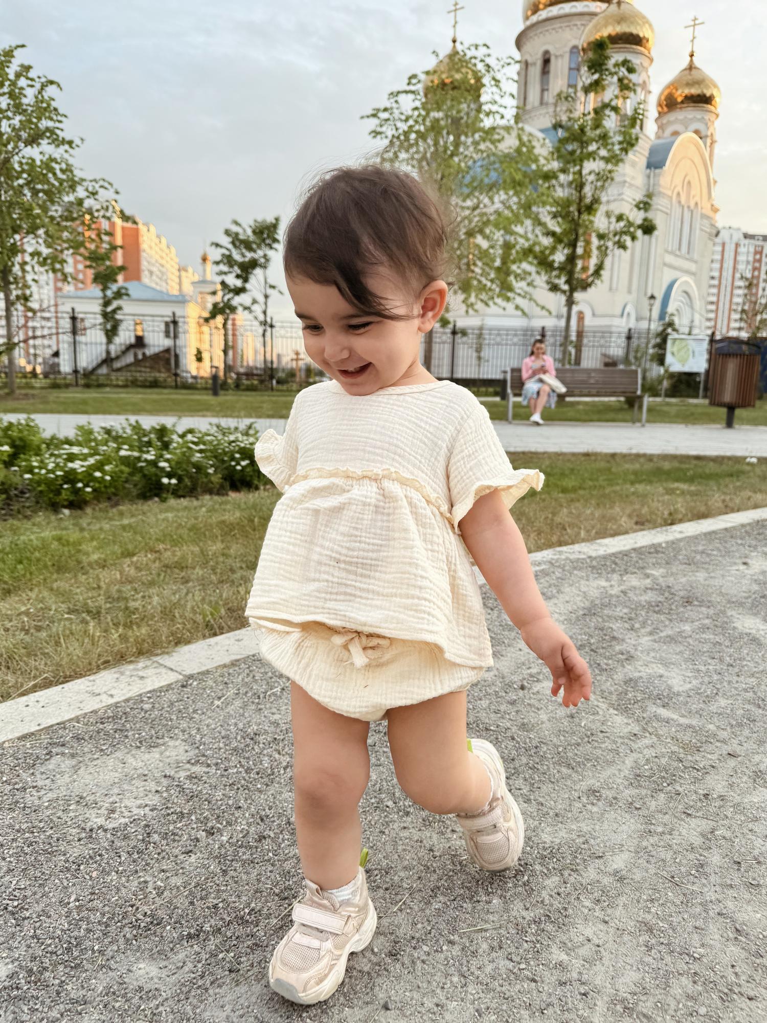 Комплект (кофта + шорты)