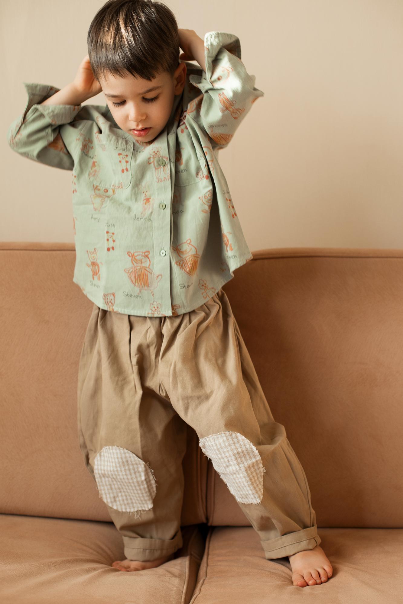 Брюки с заплатками