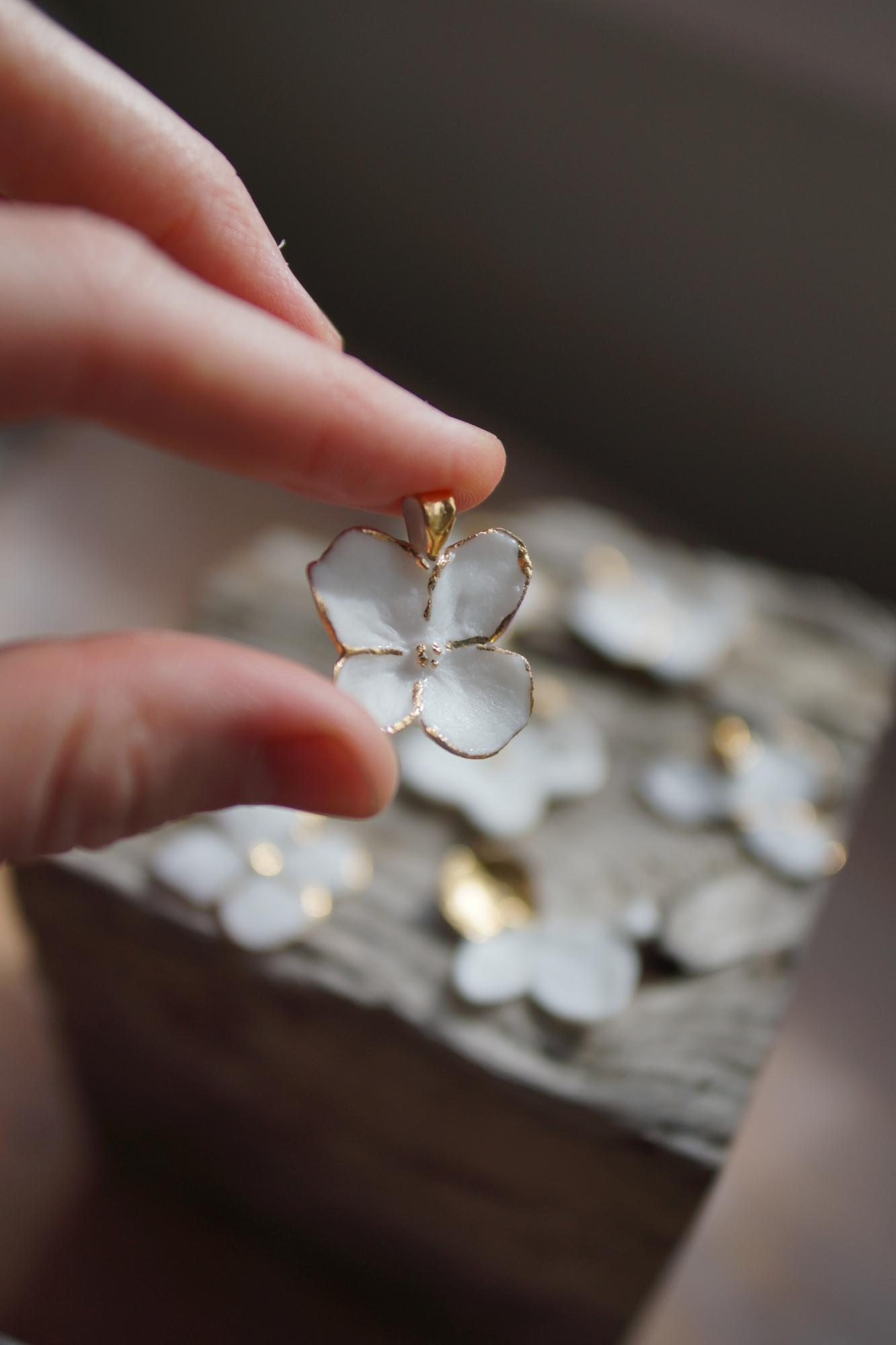 Кулон «Гортензия»