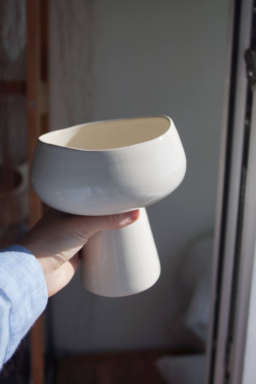 Ваза базовая на высокой ноге