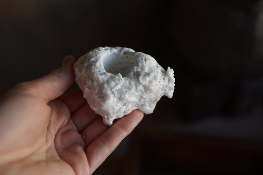 Подсвечник фарфоровый