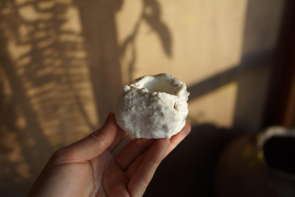 Подсвечник фарфоровый