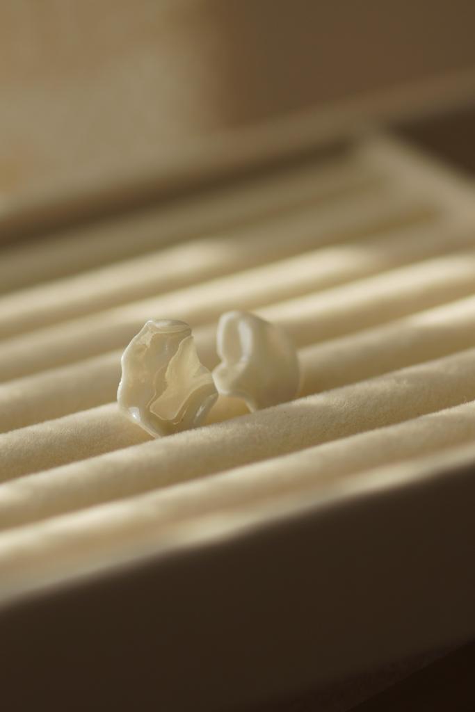 Серьги «Лепестки» перламутр