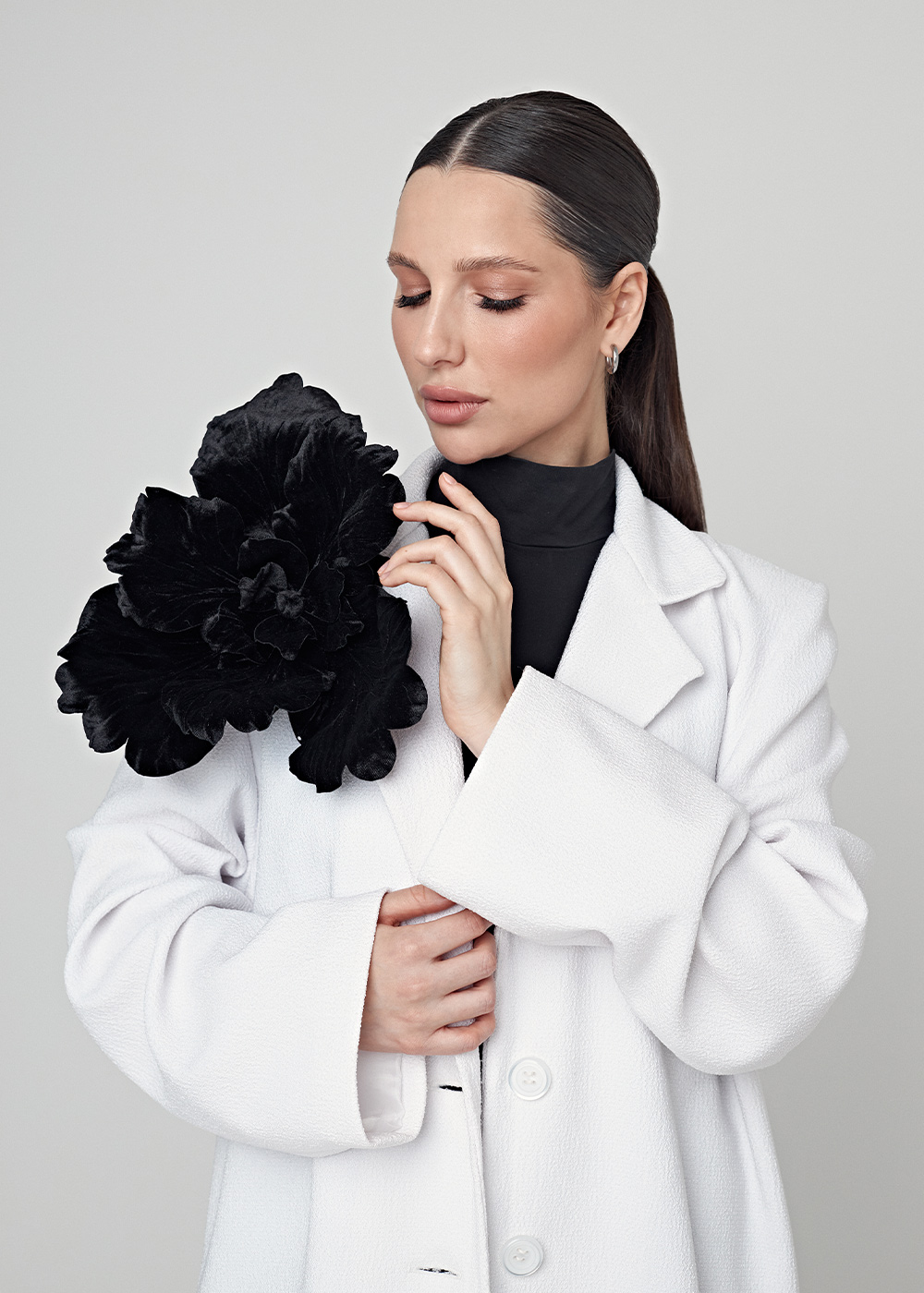 Flower velvet black 30cm