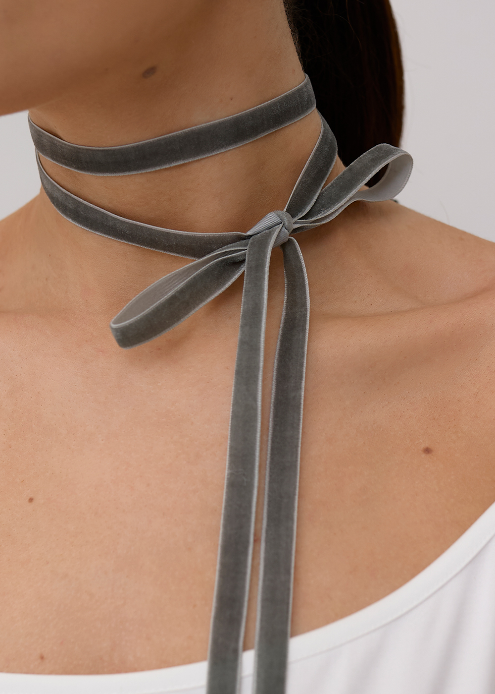 Tape velvet dark gray 1cm