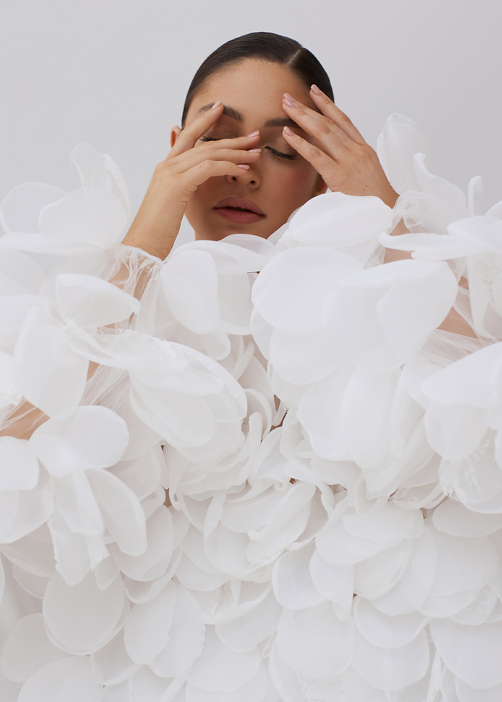 Blouse with petals milky