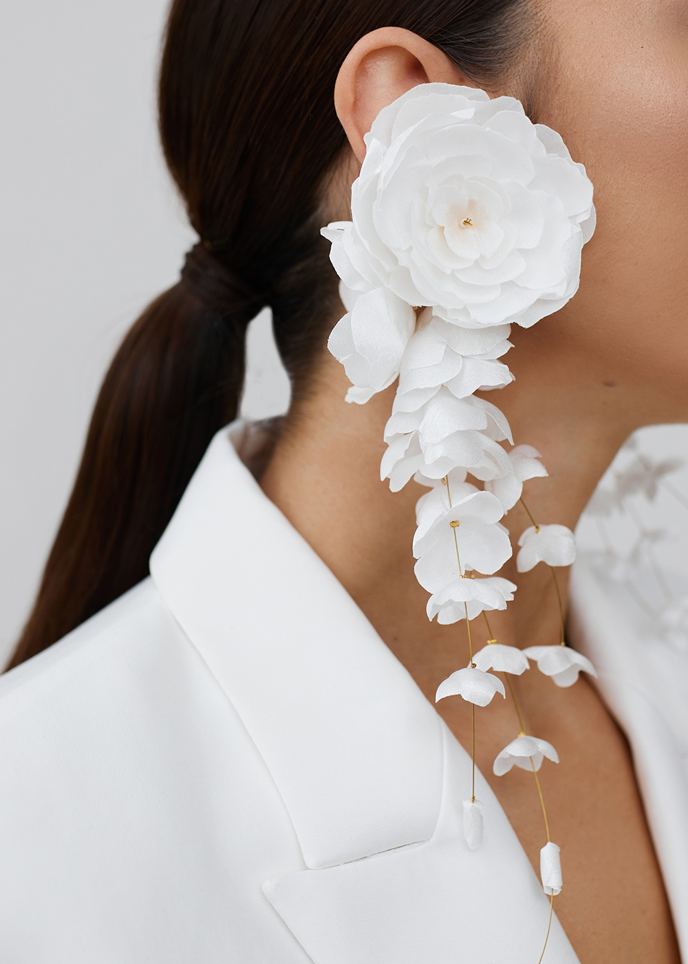 Earrings-bunch trio, milky