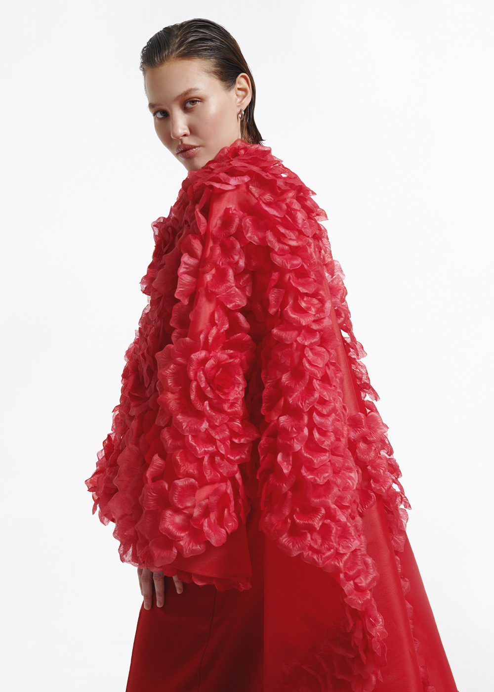 Cape with rose petals red