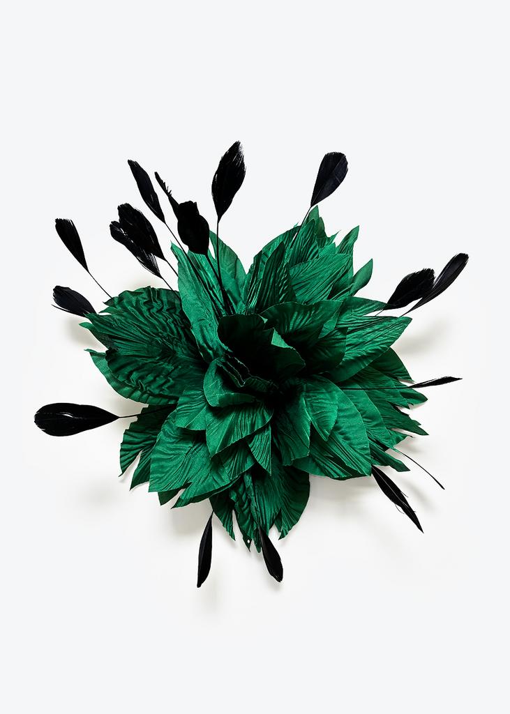 Peony plisse emerald with feathers 30cm