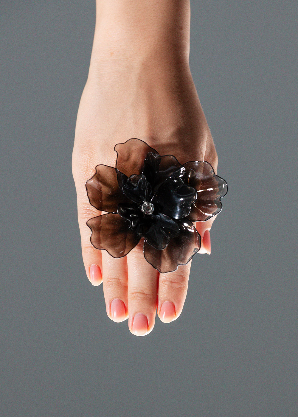 Ring of vitral black